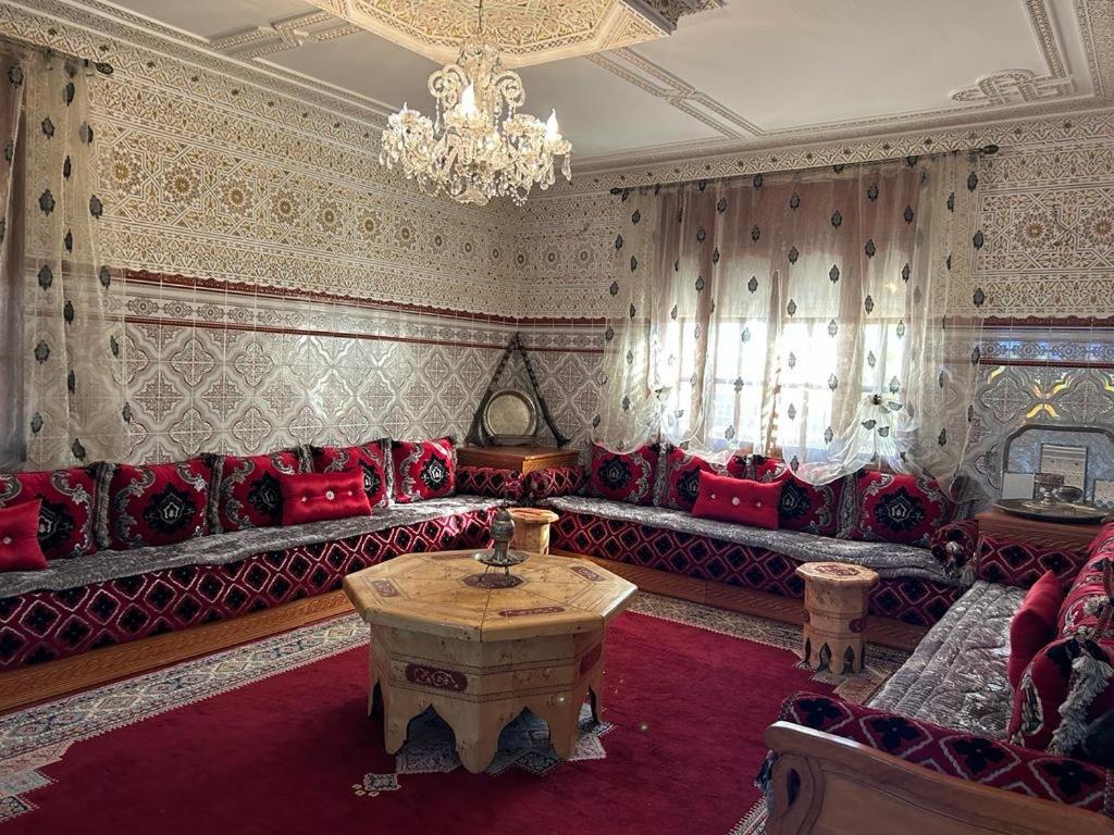 Dar El Kebira Villa Meknès Exteriör bild